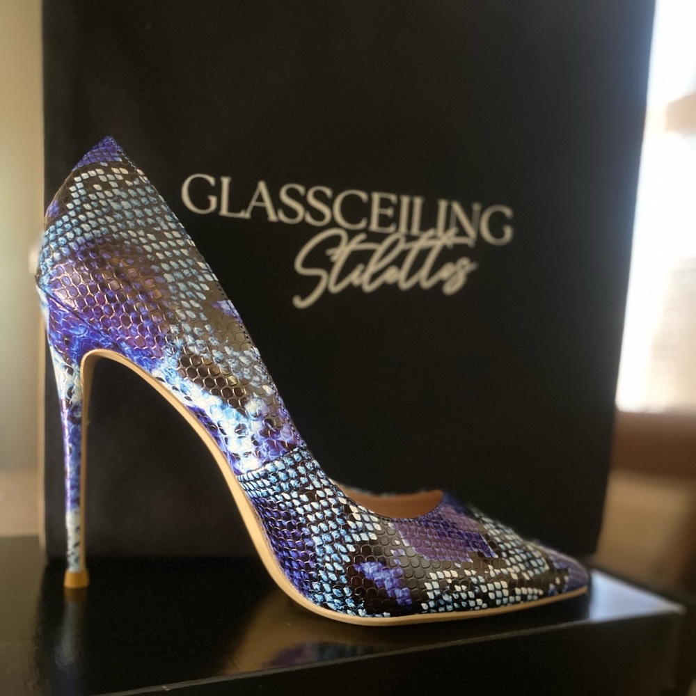 “Cold Case.” Snakeskin stiletto